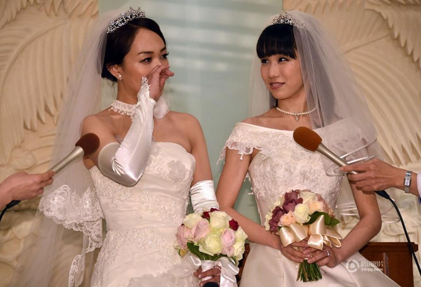 Cặp sao nữ đồng tính hot nhất Nhật Bản bất ngờ chia tay sau 2 năm kết hôn - Ảnh 5.