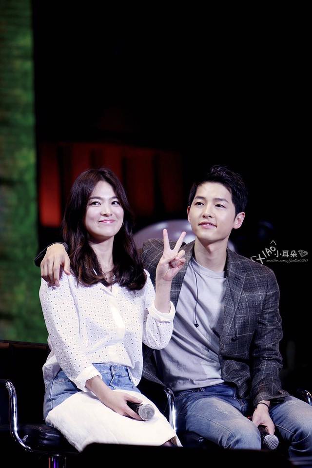 Ngất ngây vì cặp đôi Song Joong Ki - Song Hye Kyo, fan Trung quyết tung loạt ảnh ngọt hơn đường của hai người - Ảnh 11.