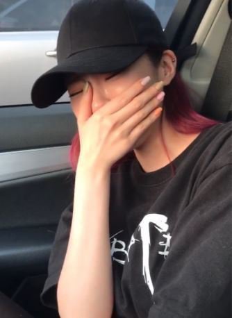 Nữ rapper bị dè bỉu vì đăng ảnh khóc nức nở khi nghe Hyorin hát - Ảnh 1.