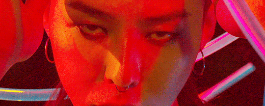 MV bị ém suốt 2 tháng của G-Dragon rò rỉ trên mạng - Ảnh 1.