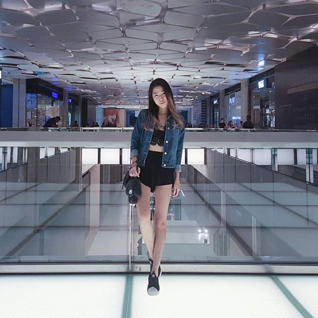 Nữ nh&acirc;n vi&ecirc;n Malaysia xinh như hotgirl: B&aacute;n h&agrave;ng th&ocirc;i m&agrave;, c&oacute; cần đẹp vậy kh&ocirc;ng! - Ảnh 12.
