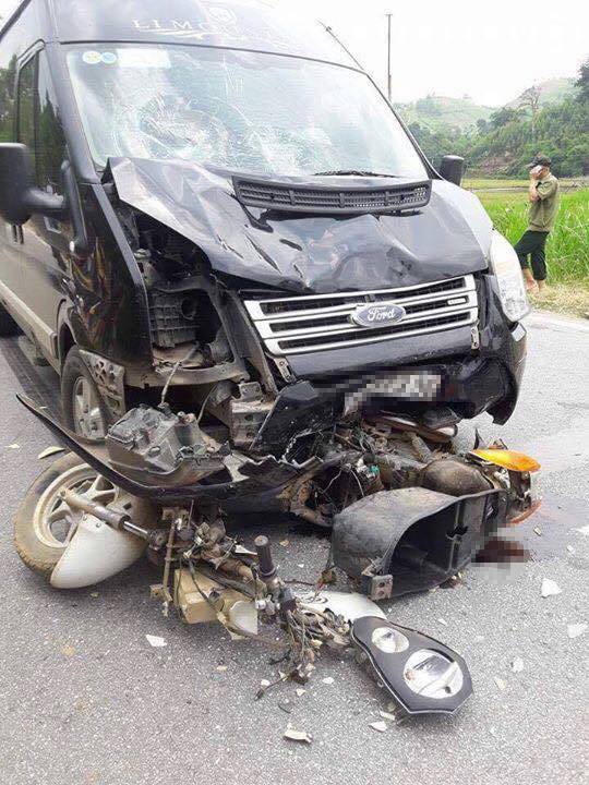 Tuy&ecirc;n Quang: Xe Limousine t&ocirc;ng n&aacute;t xe m&aacute;y, 1 người nhập viện trong t&igrave;nh trạng nguy kịch - Ảnh 2.