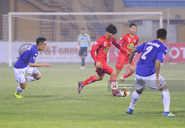 Xuân Trường, Tuấn Anh vắng mặt trong danh sách U23 Việt Nam - Ảnh 1.