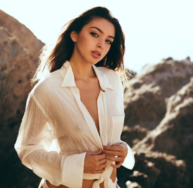 Ngày mai (28/4), Celine Farach - cô nàng sexy nhất mạng xã hội sẽ có mặt ở Sài Gòn! - Ảnh 13.