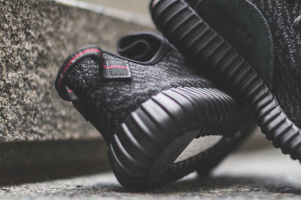 Giày Yeezy 350 có rất nhiều hàng fake, bạn đã biết cách phân biệt chưa? - Ảnh 4. Giày Yeezy 350 có rất nhiều hàng fake, bạn đã biết cách phân biệt chưa? - Ảnh 4.