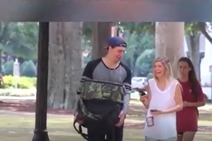 Th&aacute;nh t&aacute;n g&aacute;i, chỉ xin số điện thoại th&ocirc;i m&agrave; c&ocirc; n&agrave;o cũng đổ - Ảnh 3.