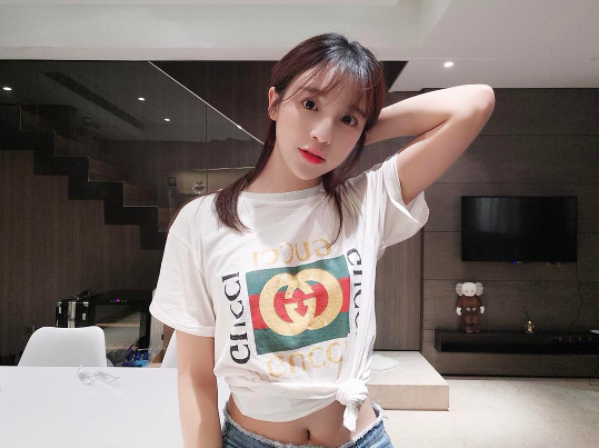 Kh&ocirc;ng cần sexy, c&ocirc; bạn Trung Quốc vẫn đốn tim d&acirc;n mạng v&igrave; dễ thương qu&aacute; trời! - Ảnh 9.