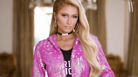 Clip: Chị Đại của mọi IT girl - Paris Hilton ôn lại 13 xu hướng thời trang đinh của những năm 2000 - Ảnh 3.