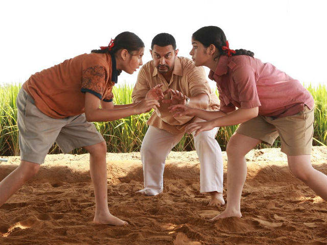 Chàng ngốc Aamir Khan trở lại với “Dangal” ghi điểm tuyệt đối cho Bollywood! - Ảnh 2.