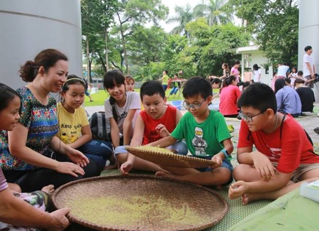 Điểm danh những địa điểm vui chơi và các hoạt động Trung thu tưng bừng khắp cả nước mà bạn không thể bỏ qua - Ảnh 2.