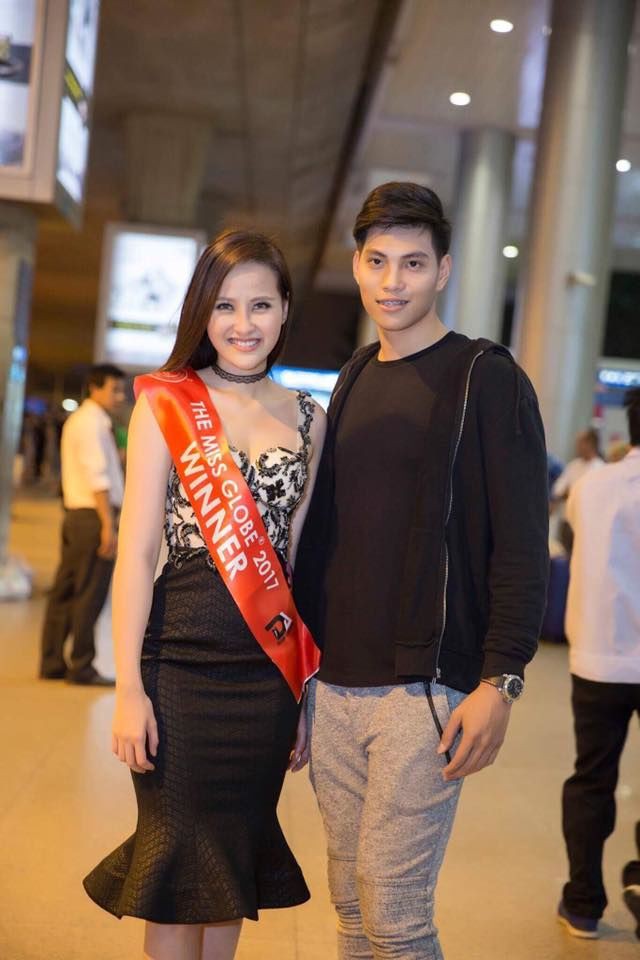 Sau hơn 1 tuần đăng quang Miss Globe 2017, Khánh Ngân rạng rỡ trở về nước - Ảnh 1.