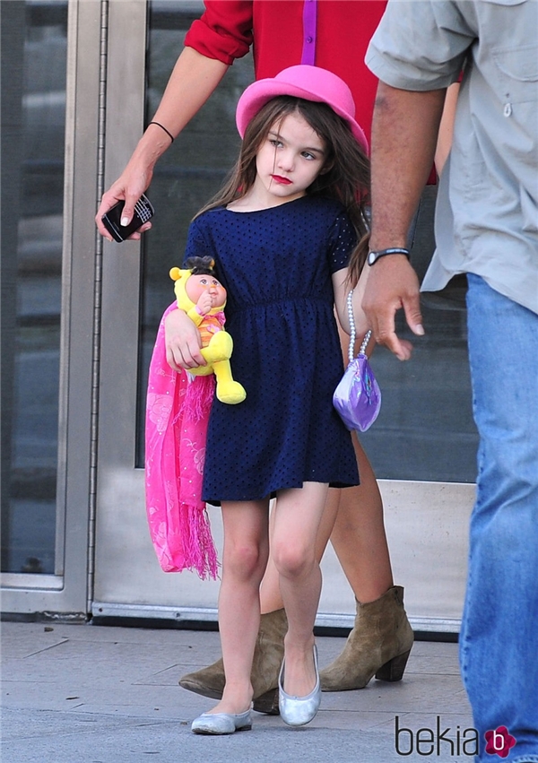 Quá xinh từ năm mới 11 tuổi, Suri Cruise được khen chắc chắn sẽ trở thành mỹ nhân - Ảnh 4.