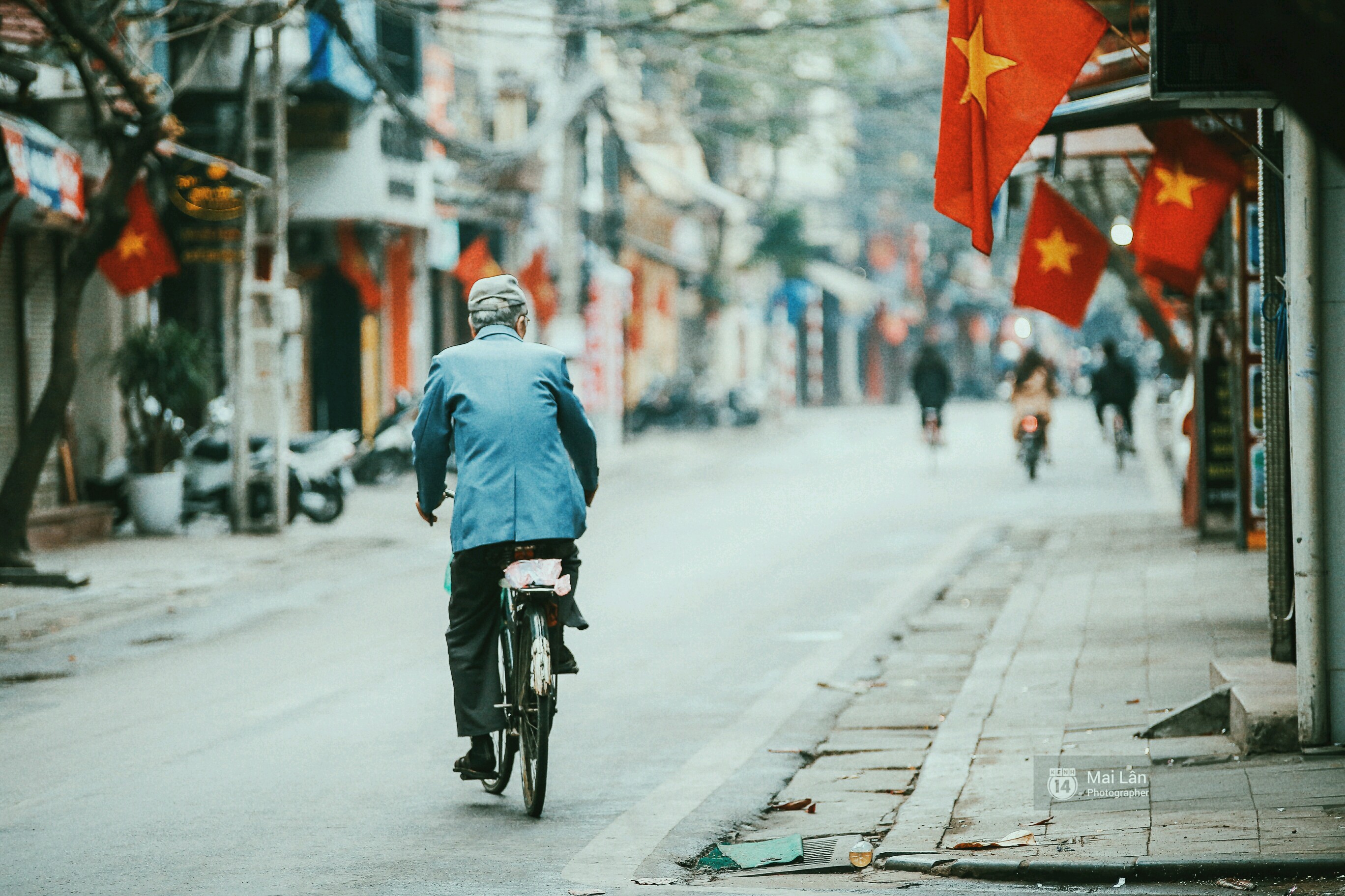 Hà Nội sáng mùng 1 Tết đầy thanh bình, ai mà chẳng yêu! - Ảnh 9. Hà Nội sáng mùng 1 Tết đầy thanh bình, ai mà chẳng yêu! - Ảnh 9.