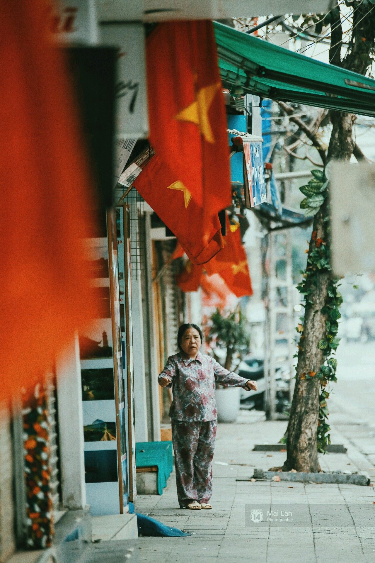 Hà Nội sáng mùng 1 Tết đầy thanh bình, ai mà chẳng yêu! - Ảnh 17. Hà Nội sáng mùng 1 Tết đầy thanh bình, ai mà chẳng yêu! - Ảnh 17.
