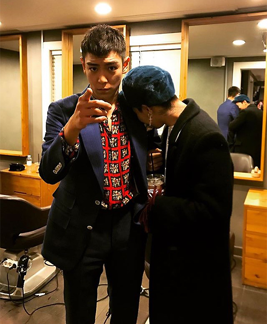 T.O.P (Big Bang) khoe tóc mới chuẩn bị ngày mai nhập ngũ, lộ biệt thự 60 tỉ xa xỉ như bảo tàng - Ảnh 19.