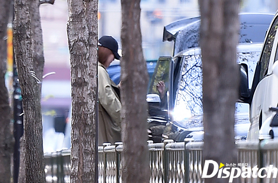 YG chưa kịp xác nhận, Dispatch đã tung loạt ảnh hẹn hò của Lee Sung Kyung và Nam Joo Hyuk - Ảnh 7.