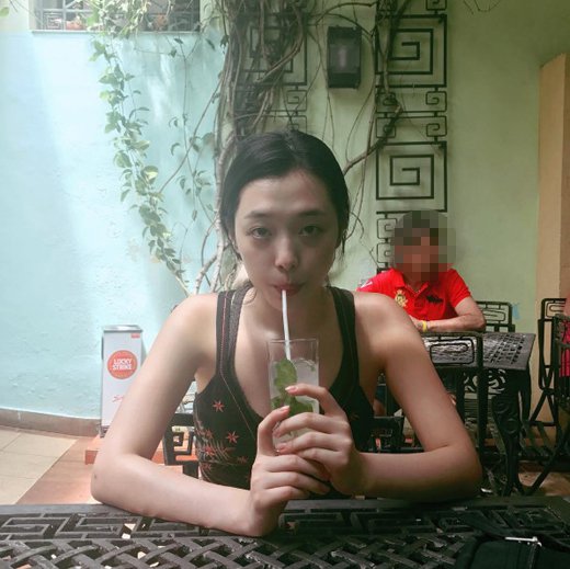 Khoe ảnh đi nghỉ dưỡng tại Cuba, Sulli lại tiếp tục bị netizen Hàn ném đá - Ảnh 2.