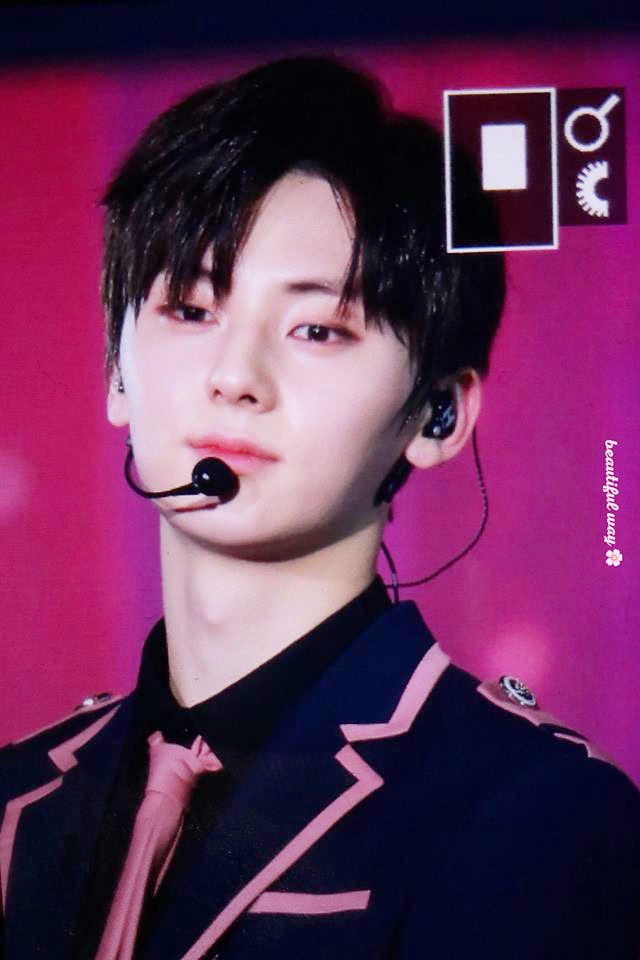 Đâu phải center quốc dân, mỹ nam Wanna One này khiến Dispatch á ố vì đẹp đến mức không cần 1% photoshop - Ảnh 8.