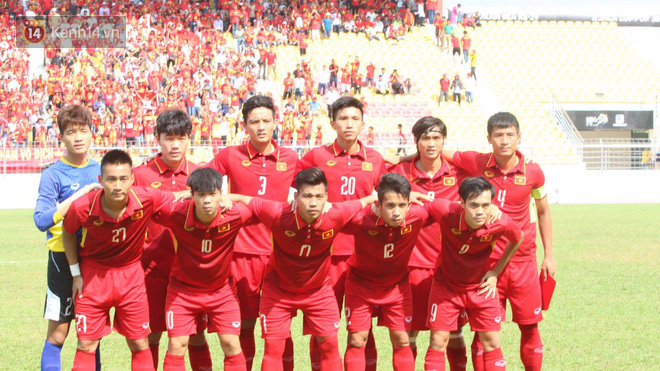 Công Phượng mắt đỏ hoe trong ngày U22 Việt Nam chia tay SEA Games 29 - Ảnh 4.