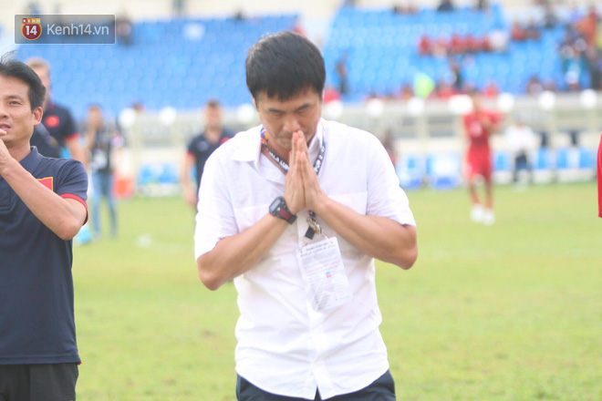 NÓNG: HLV Hữu Thắng từ chức sau trận thua thảm Thái Lan - Ảnh 1.