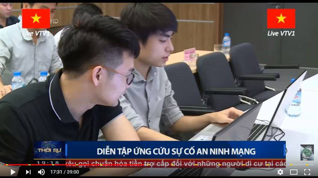 Cư dân mạng lại phát sốt với chàng IT xuất hiện trong bản tin thời sự VTV cùng góc nghiêng thần thánh như bước ra từ ngôn tình - Ảnh 1.