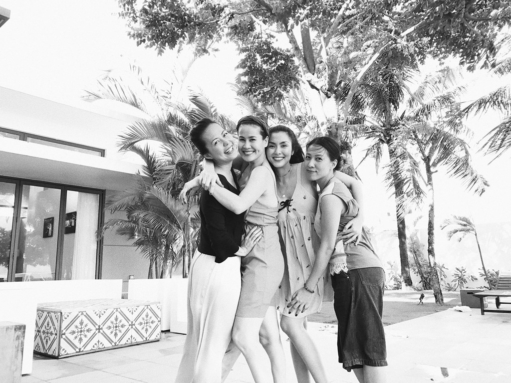 Hội bạn thân Hà Tăng: Từ gái đôi mươi thành những người mẹ vẫn bên nhau như tri kỉ suốt 10 năm qua! - Ảnh 11. Hội bạn thân Hà Tăng: Từ gái đôi mươi thành những người mẹ vẫn bên nhau như tri kỉ suốt 10 năm qua! - Ảnh 11.