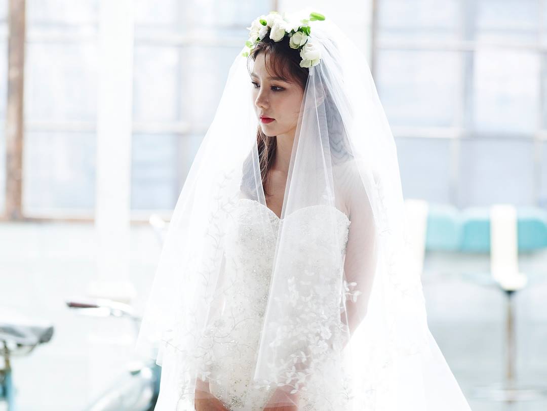 Hình cưới của cựu thành viên After School gây bão: Toàn phù dâu mỹ nhân chân dài, đẹp như poster MV Hình cưới của cựu thành viên After School gây bão: Toàn phù dâu mỹ nhân chân dài, đẹp như poster MV