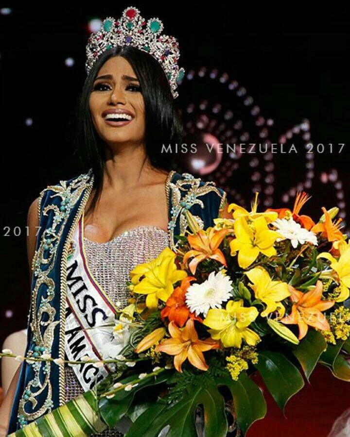 Tân Hoa hậu Venezuela bỗng được chú ý vì sở hữu nhan sắc giống hệt Kim Kardashian - Ảnh 4. Tân Hoa hậu Venezuela bỗng được chú ý vì sở hữu nhan sắc giống hệt Kim Kardashian - Ảnh 4.