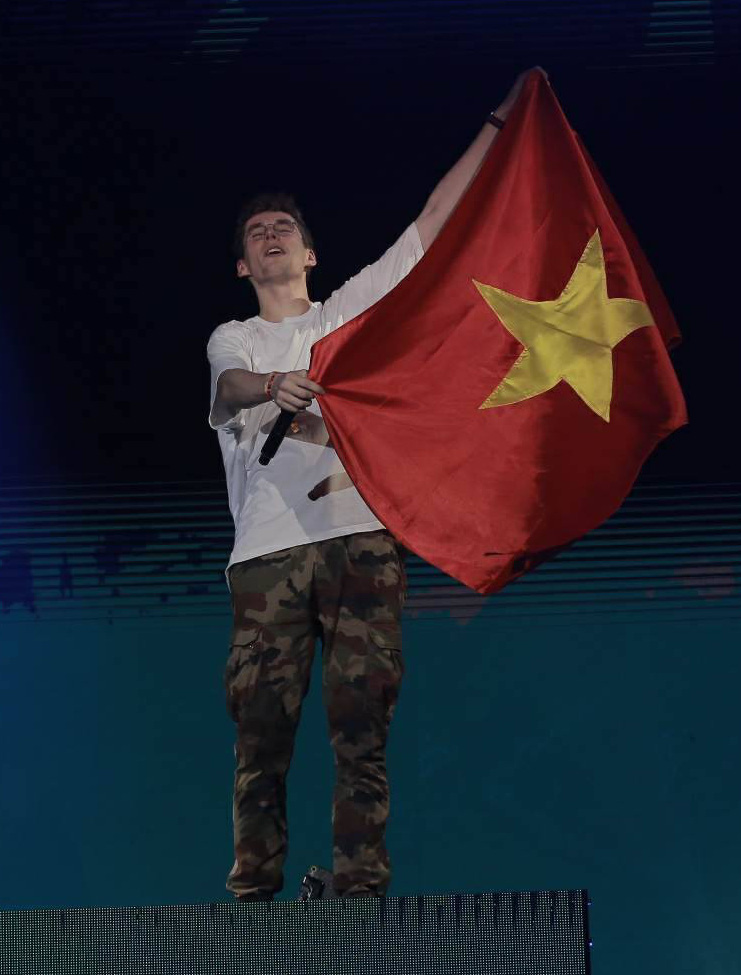 Lost Frequencies khép lại nhạc hội Monsoon Music Festival 2017 by Tuborg trong một đêm nhiều cảm xúc