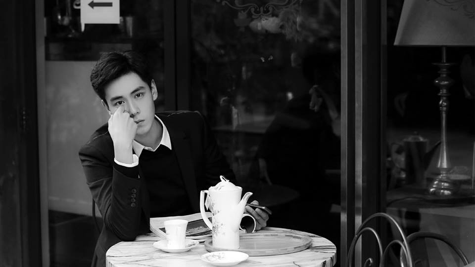 Cứ đẹp trai và lịch lãm thế này, bảo sao Giang Thần Hồ Nhất Thiên khiến bao fan nữ đứng ngồi không yên - Ảnh 3. Cứ đẹp trai và lịch lãm thế này, bảo sao Giang Thần Hồ Nhất Thiên khiến bao fan nữ đứng ngồi không yên - Ảnh 3.