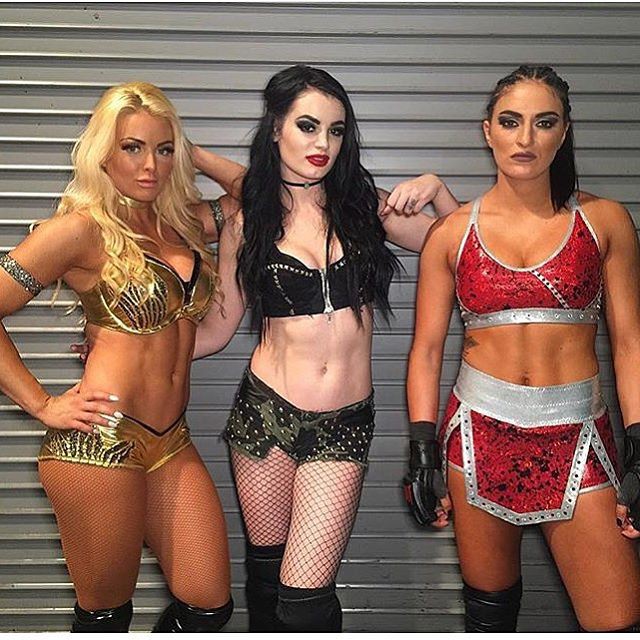 Mandy Rose: Thiên thần trên sàn đấu WWE - Ảnh 2.