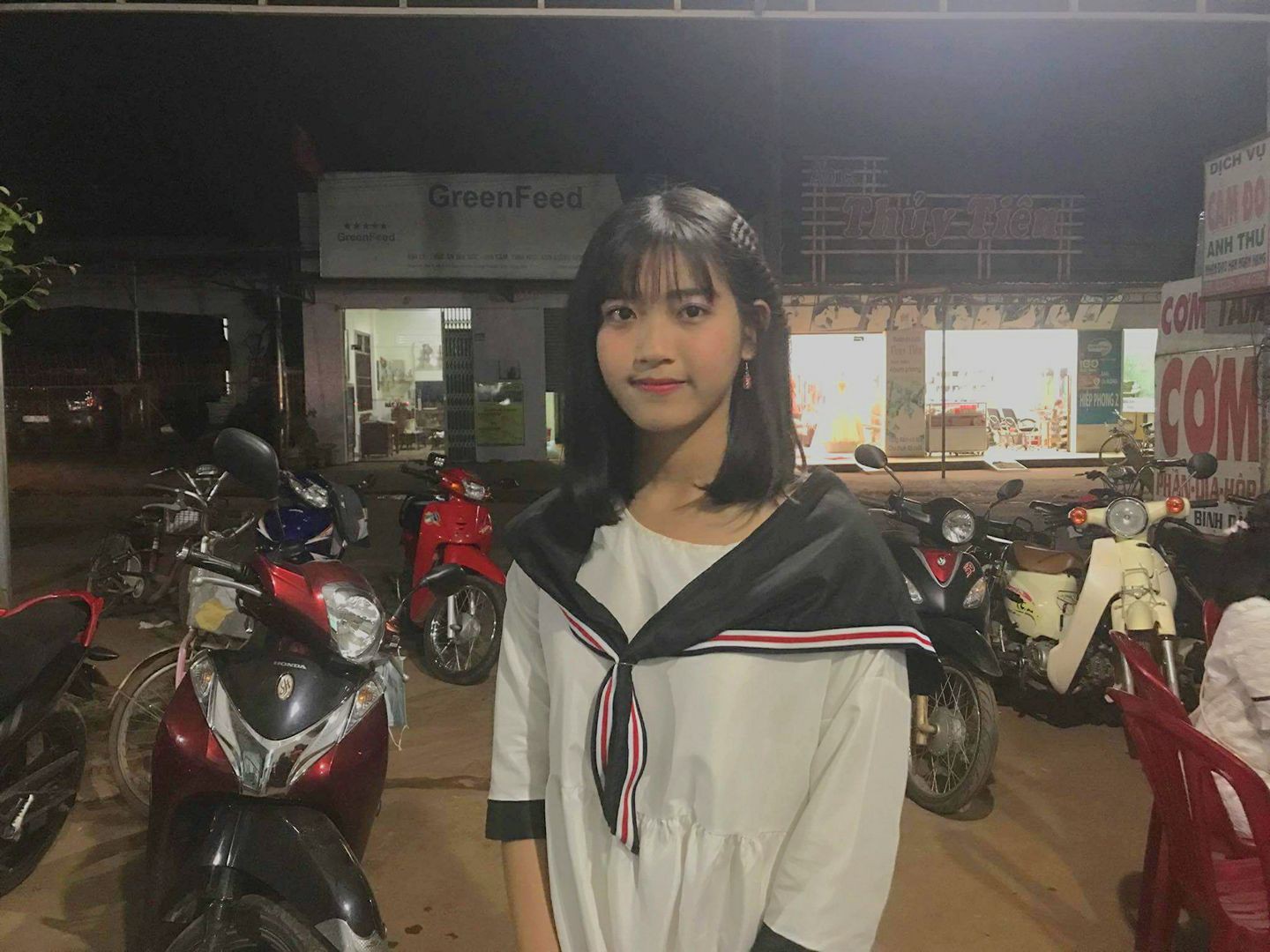 Cô bạn trong clip diễn sâu Chiếc lược ngà đang hot nhất MXH là ai? - Ảnh 10.