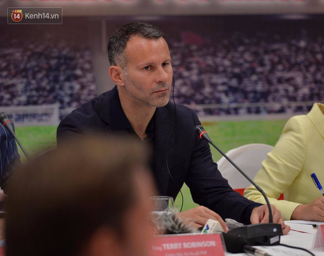 Ryan Giggs đặt bút ký hợp đồng làm Giám đốc bóng đá PVF - Ảnh 7.