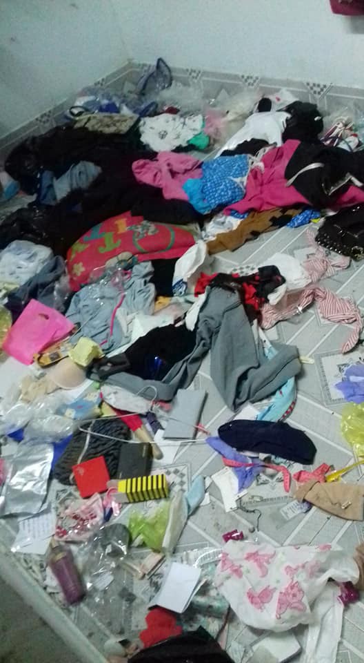 C&ocirc; g&aacute;i đ&oacute;ng cửa nhốt m&igrave;nh trong ph&ograve;ng trọ 5 th&aacute;ng liền, ở bẩn tới mức gạt r&aacute;c ra mới thấy s&agrave;n nh&agrave; - Ảnh 4.