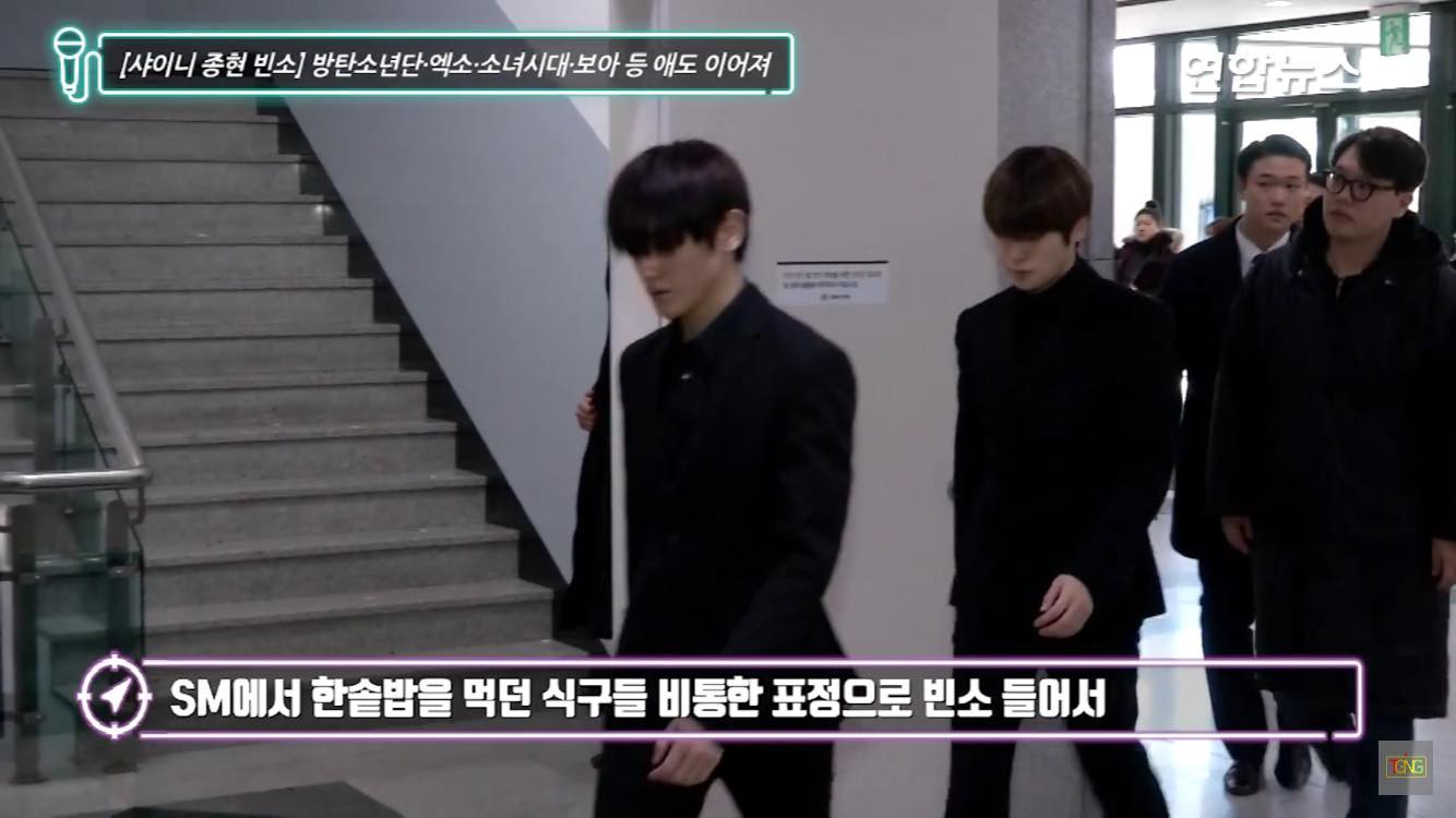 Clip: SNSD, BTS, IU sụt sùi đến viếng cùng vòng hoa, hàng dài fan ôm mặt khóc tiễn biệt linh cữu Jonghyun tại lễ tang - Ảnh 13.
