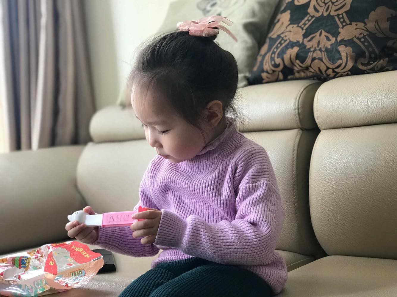 4 cô bé trong hội bạn thân nhí: Nhóc thì điệu và thích soi gương, nhóc lại bà già ưa lý luận - Ảnh 16.
