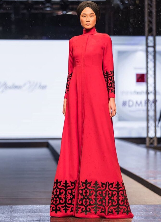 Tưởng theo chồng bỏ cuộc chơi, Kha Mỹ Vân vẫn âm thầm công phá Dubai Modest Fashion Week, nhận cát xê khủng - Ảnh 1. Tưởng theo chồng bỏ cuộc chơi, Kha Mỹ Vân vẫn âm thầm công phá Dubai Modest Fashion Week, nhận cát xê khủng - Ảnh 1.