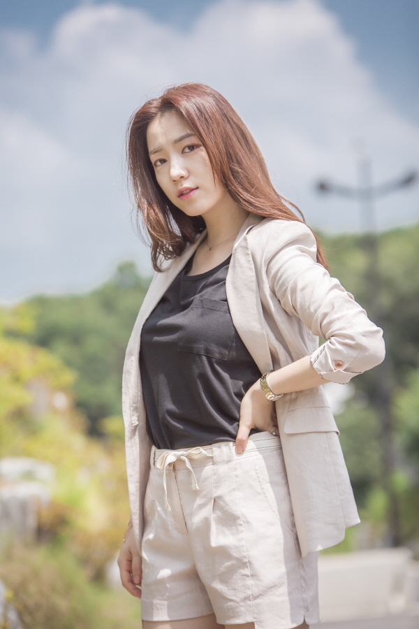 Khắc tinh T-ara Hwayoung liệu có phá nốt Age Of Youth 2? - Ảnh 3.