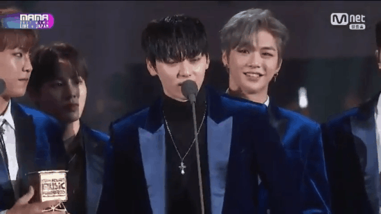 Không phải center quốc dân Kang Daniel, đây mới chính là thành viên Wanna One sáng nhất MAMA 2017 - Ảnh 5.