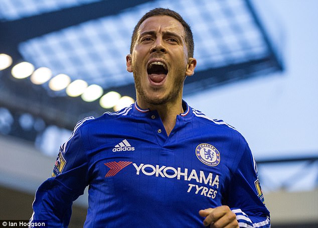 Ibrahimovic, Kante v&agrave;o danh s&aacute;ch r&uacute;t gọn Cầu thủ hay nhất Ngoại hạng Anh - Ảnh 1.