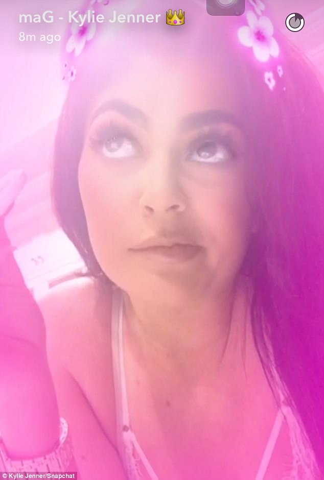 Hacker tấn công tài khoản Snapchat của Kylie Jenner và tuyên bố sẽ tung ảnh nude - Ảnh 4.