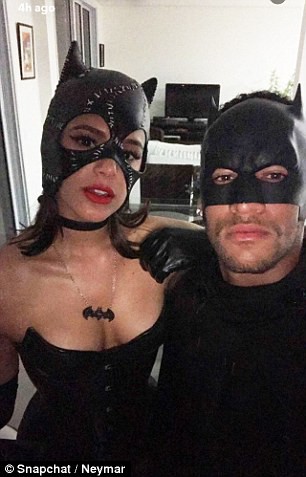 Messi, Ronaldo và các sao bóng đá nên hóa trang thành ai trong đêm Halloween? - Ảnh 3.