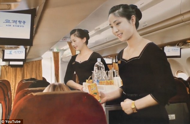 Những hình ảnh không ngờ tới về vẻ ngoài xinh đẹp của nữ tiếp viên hàng không Triều Tiên - Ảnh 8.