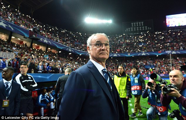 Ranieri: Không phải cầu thủ, ai đó ở Leicester đã hãm hại tôi - Ảnh 2.