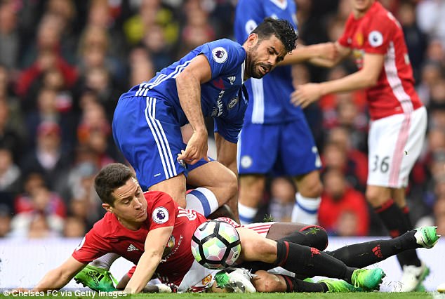 Hạ sát Chelsea, sao Man Utd sắp được thưởng lớn - Ảnh 2.