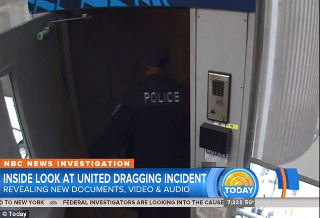 Nhân viên an ninh kéo ông David Dao ra khỏi máy bay United Airlines lên tiếng sau vụ bê bối - Ảnh 2.