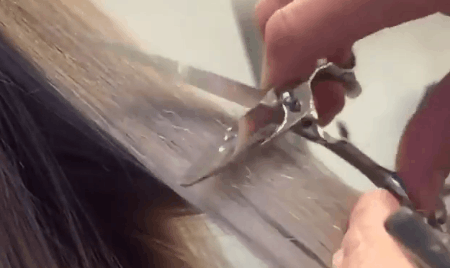Phương pháp phẩy bụi hay ho giúp loại bỏ tóc chẻ ngọn mà không làm ngắn tóc - Ảnh 4.