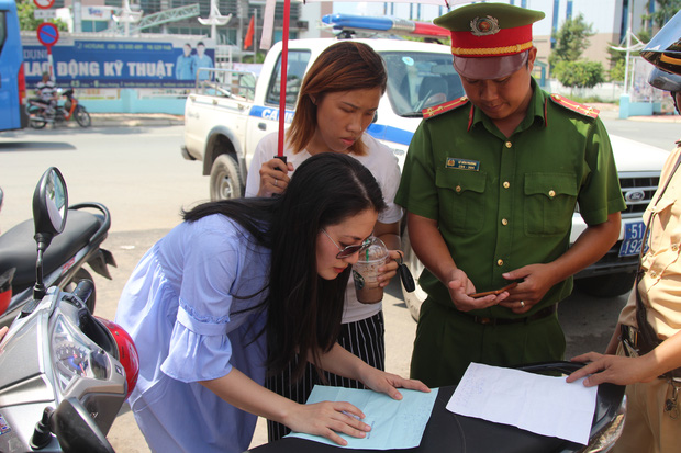 Diễn viên Ngọc Lan: Tôi chỉ quên mang, chứ không phải không có giấy phép lái xe - Ảnh 3.