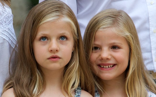 Las 2 encantadoras princesitas de la Familia Real Española ahora están muy guapas - Foto 17.