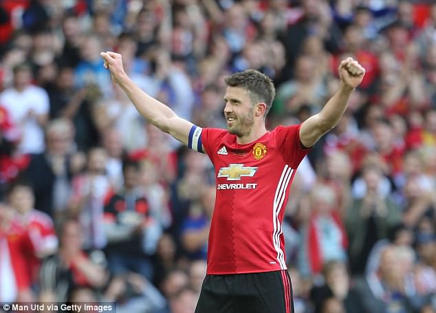 Dàn sao Man Utd một thời tề tựu trong trận đấu tôn vinh Carrick - Ảnh 2.